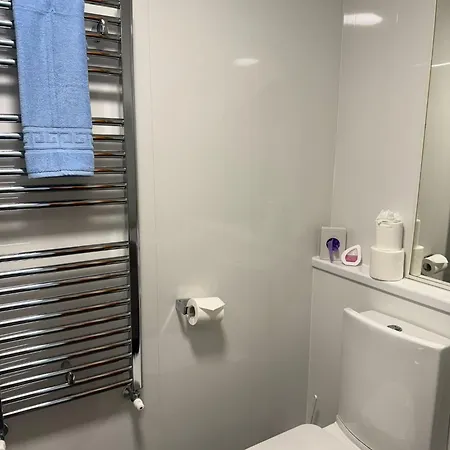 Castle By The Sea Σκάρμπορο