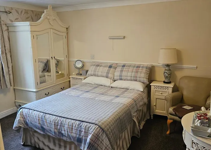 Castle By The Sea Guest house