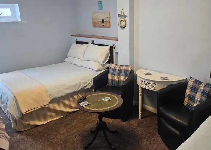 Guest house Castle By The Sea 4*