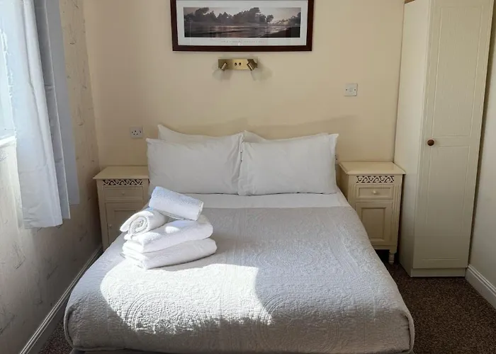 Castle By The Sea Guest house