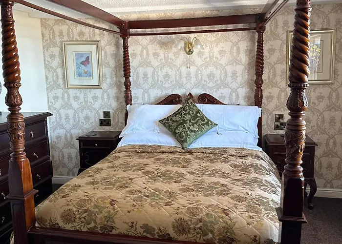 Castle By The Sea Guest house 3*