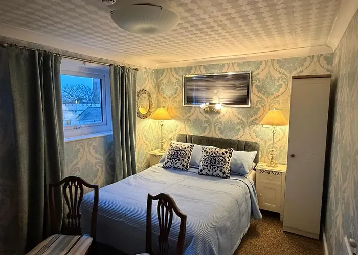 Guest house Castle By The Sea 4*