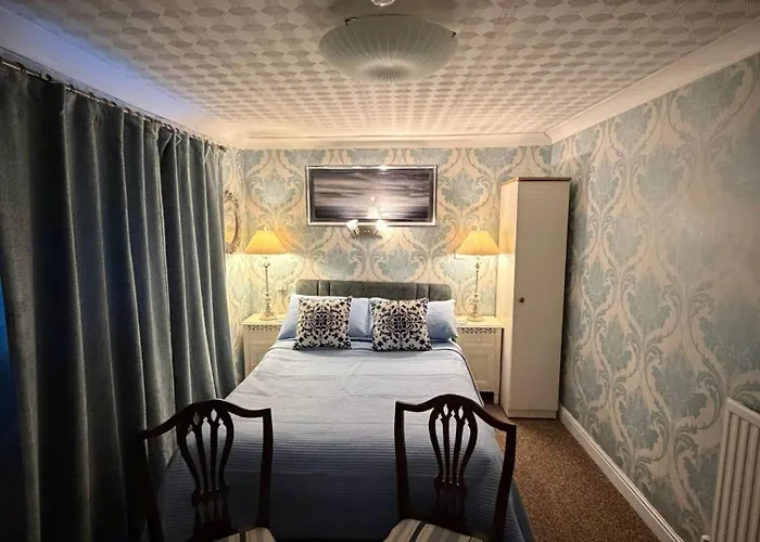 Castle By The Sea Guest house Scarborough