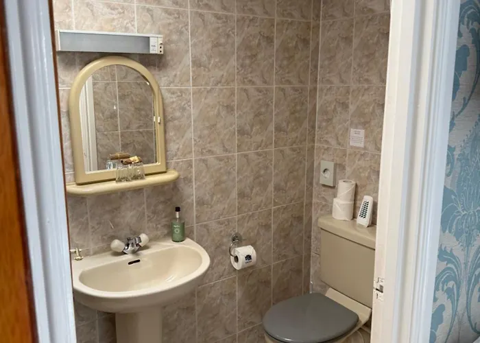 Castle By The Sea Guest house