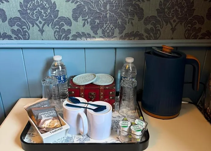 Castle By The Sea Guest house