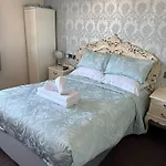 Gasthuis Castle By The Sea 4*